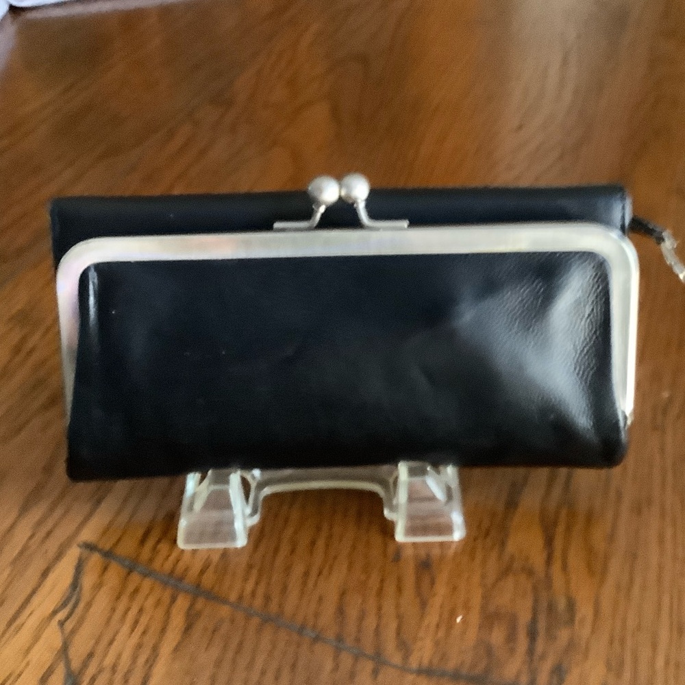 Travelon Black and Floral Wallet